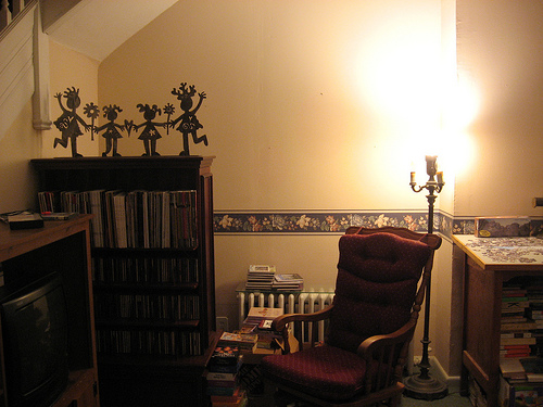 Wall Before Book Shelf